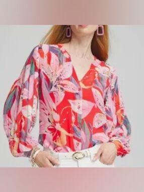 Chico's Sheer Pleated Sleeves  Red and Pink Floral Print Top